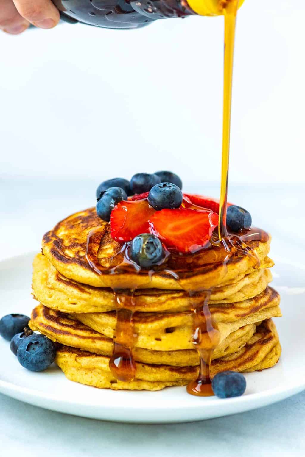 Easy Fluffy Buttermilk Pancakes Recipe