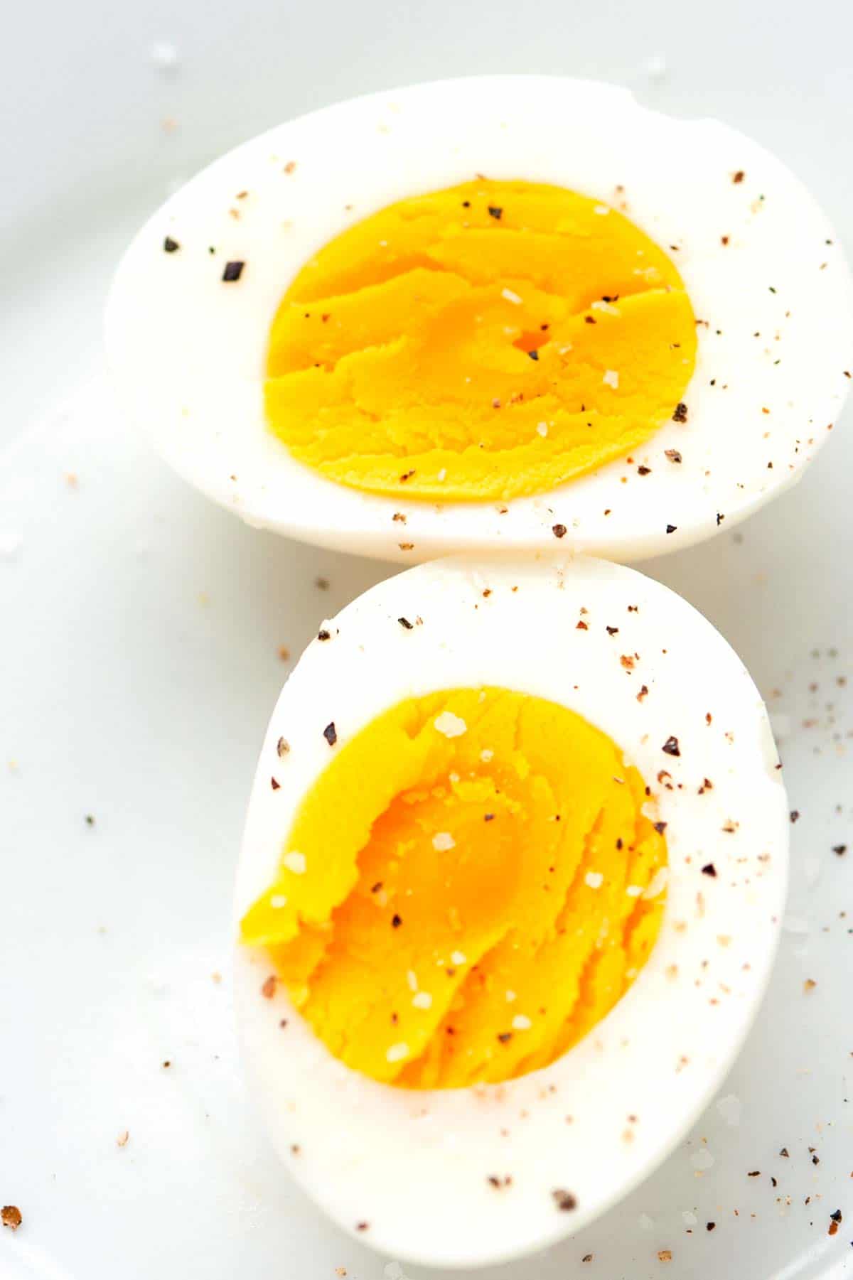 Perfect Hard Boiled Eggs - Comfortably Domestic