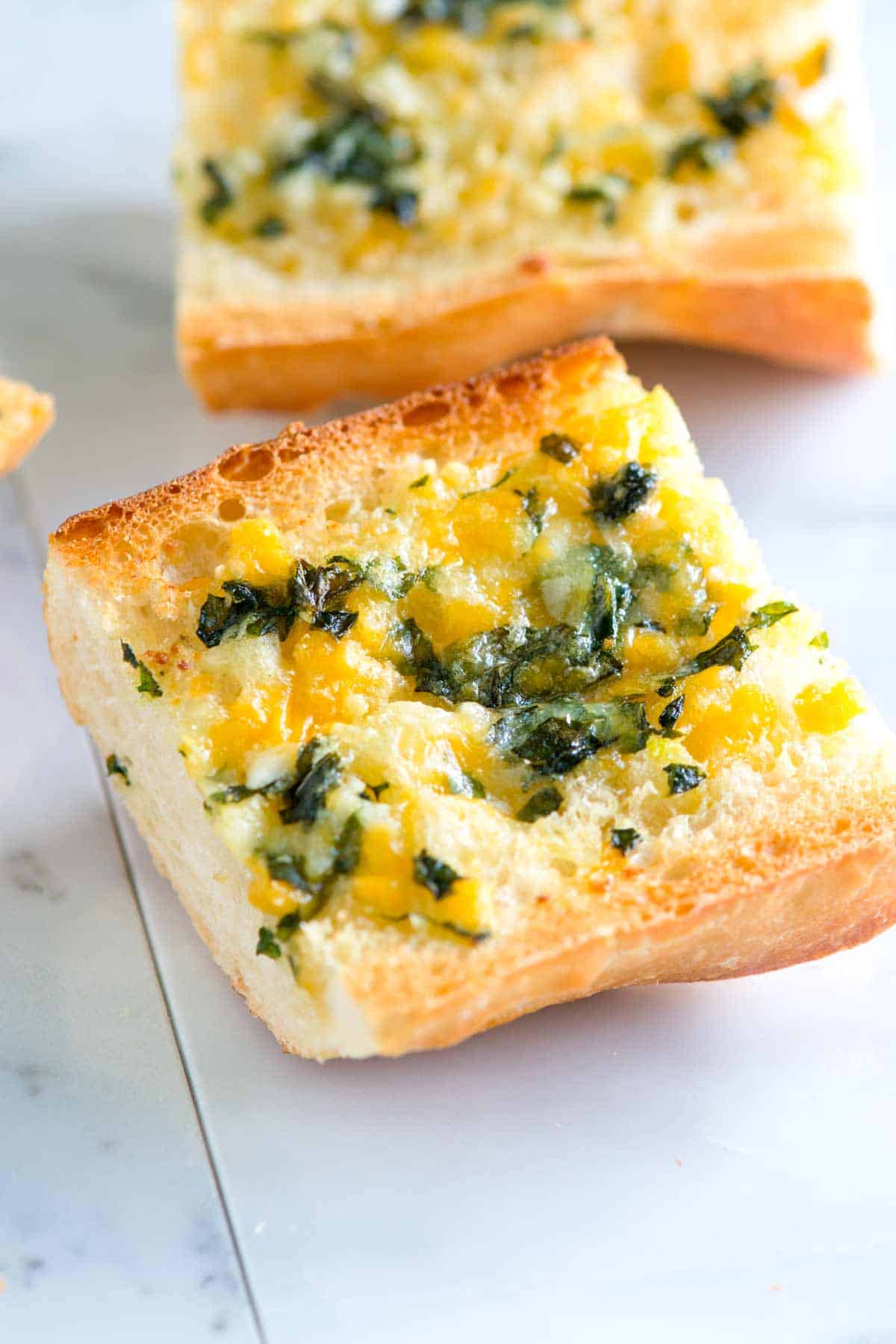 Easy Garlic Basil Cheese Bread