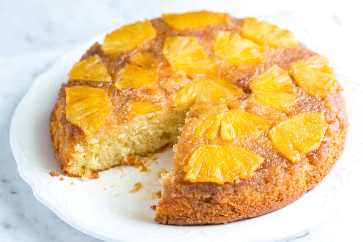 This Pineapple Lush Cake Takes 10 Minutes to Make | Cutefetti