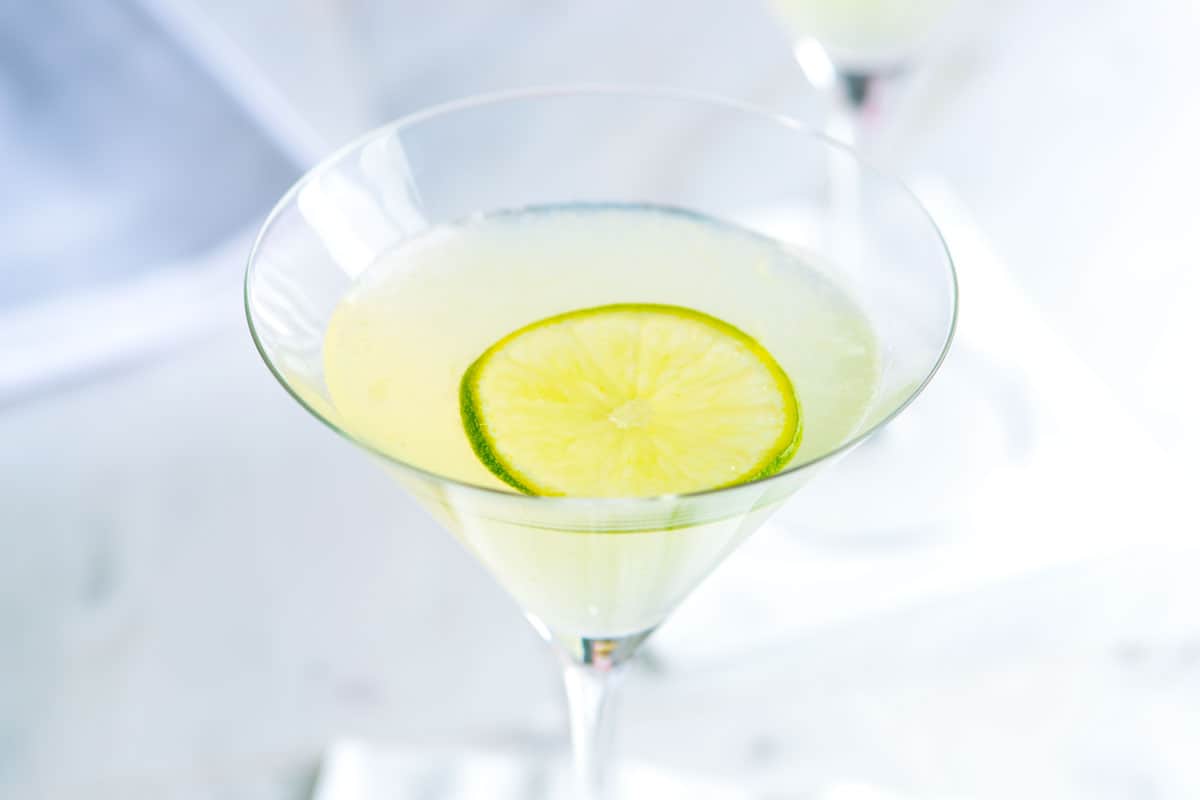 How To Make A Vodka Gimlet From Scratch