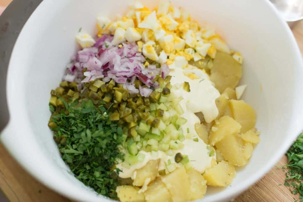 Einfacher cremiger Kartoffelsalat - Karinokada