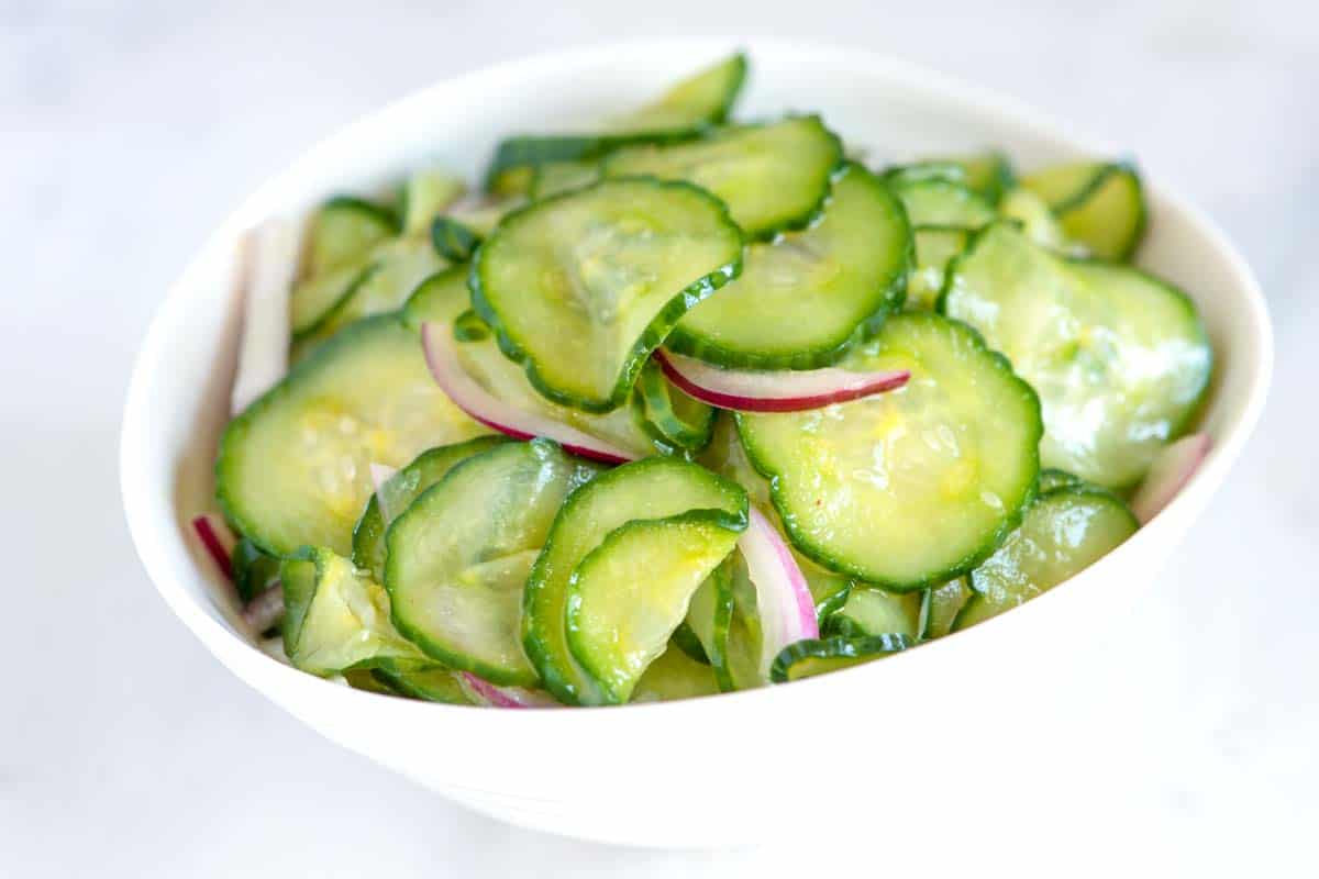 https://www.inspiredtaste.net/wp-content/uploads/2016/07/Cucumber-Salad-Recipe-1-1200.jpg