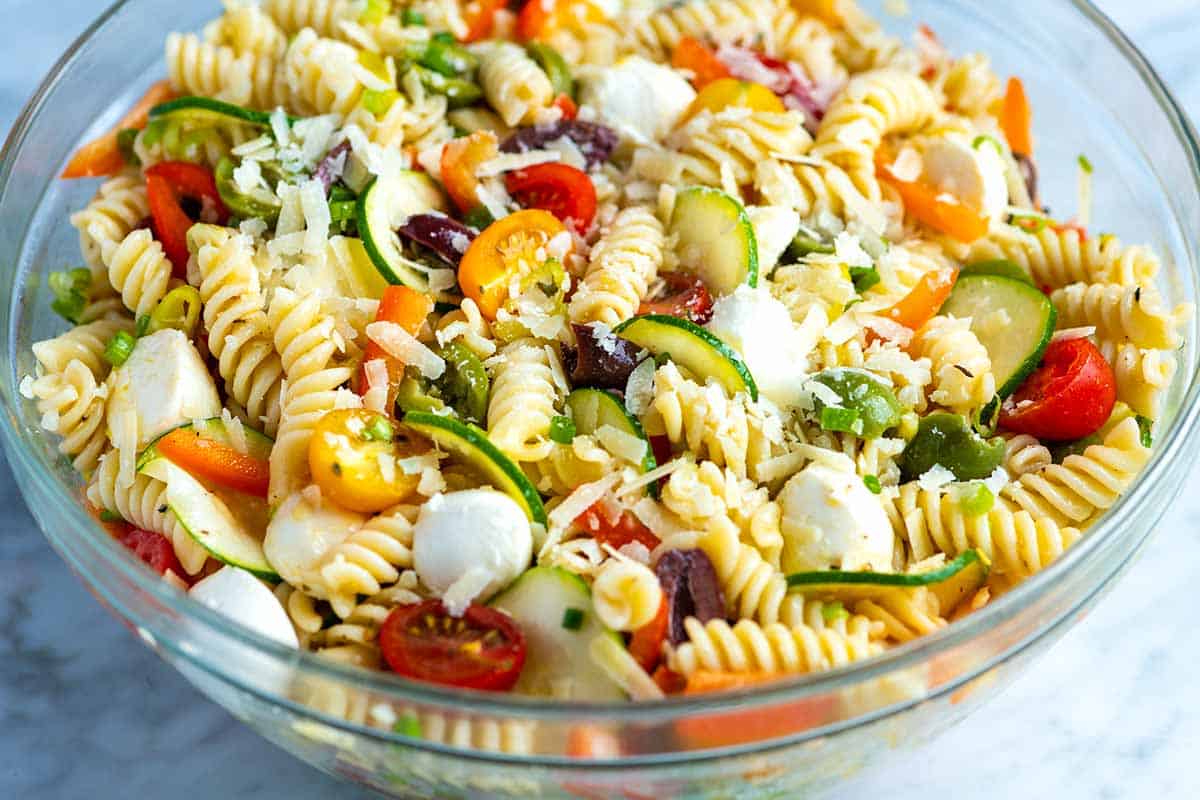 Esitellä 85+ imagen simple pasta salad