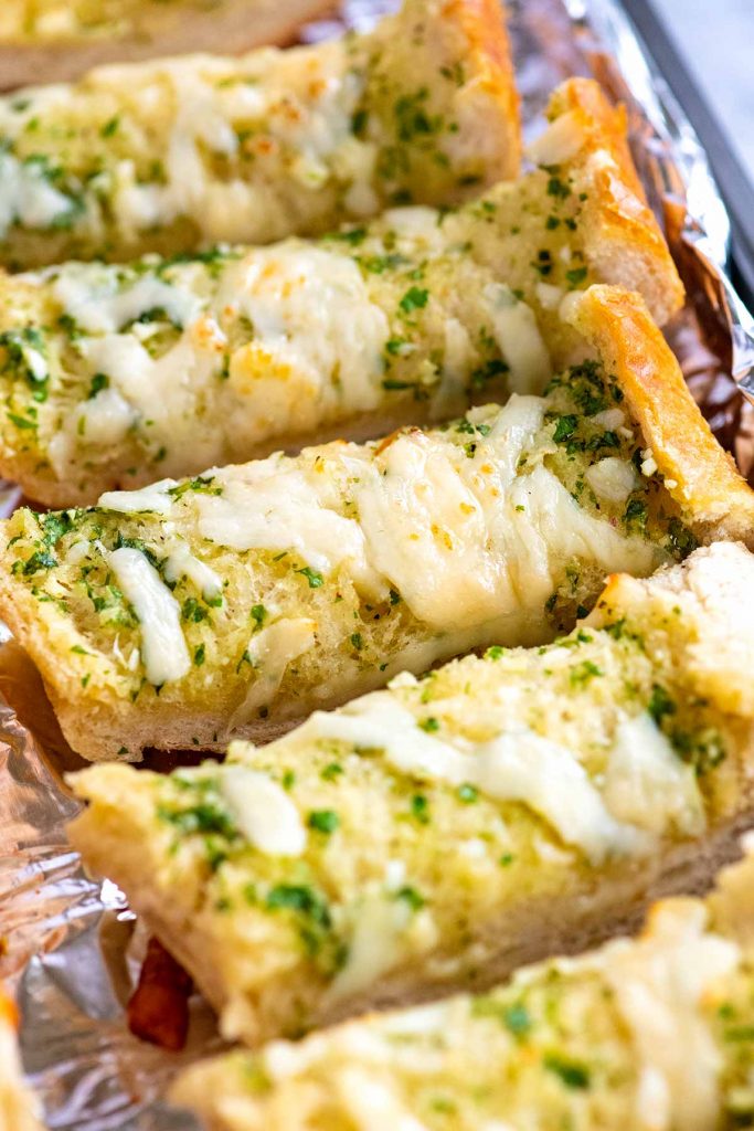 Easy Garlic Bread Recipe