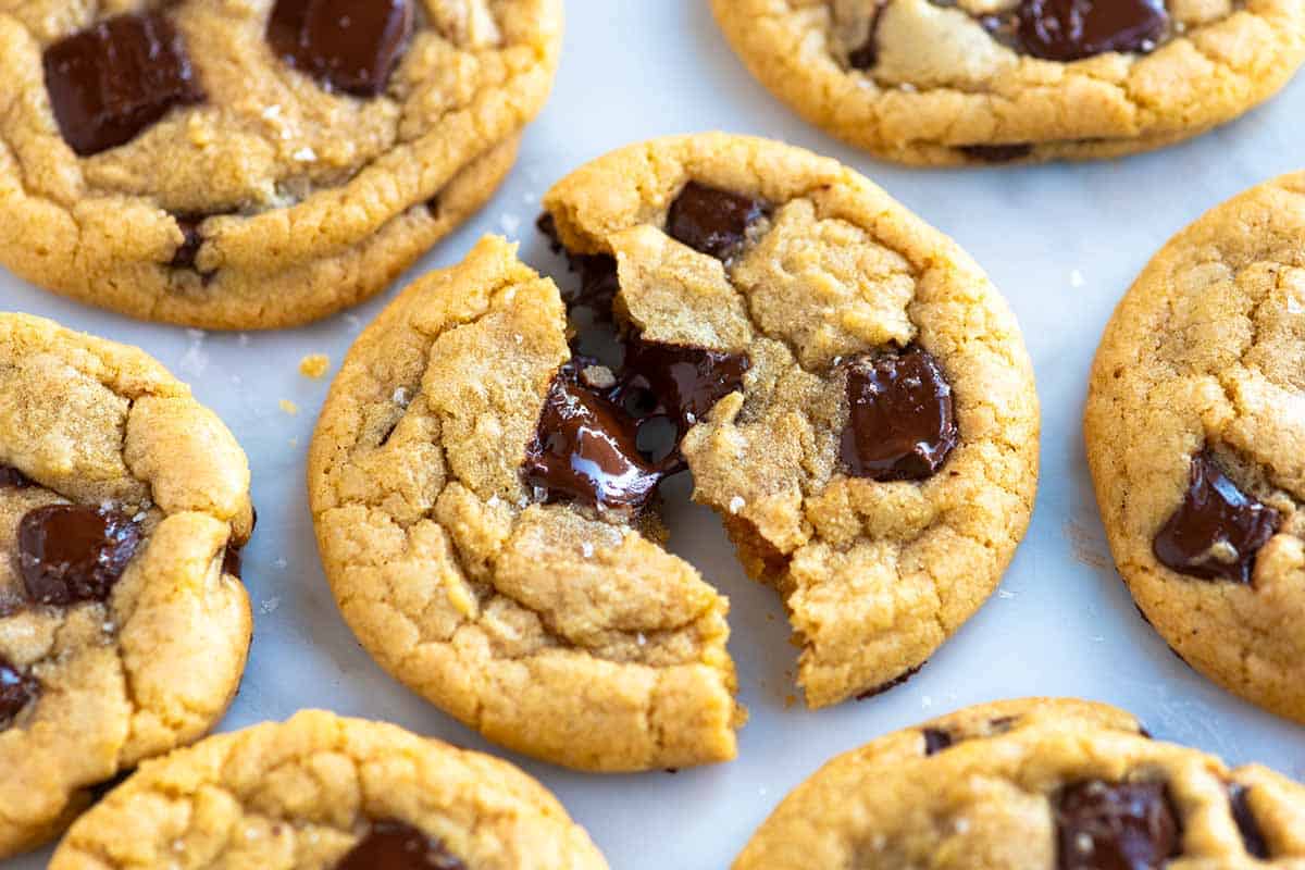 Easy & Delicious Chocolate Chip Cookies Recipe