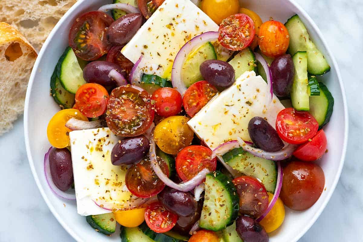 Our Favorite Greek Salad - Karinokada