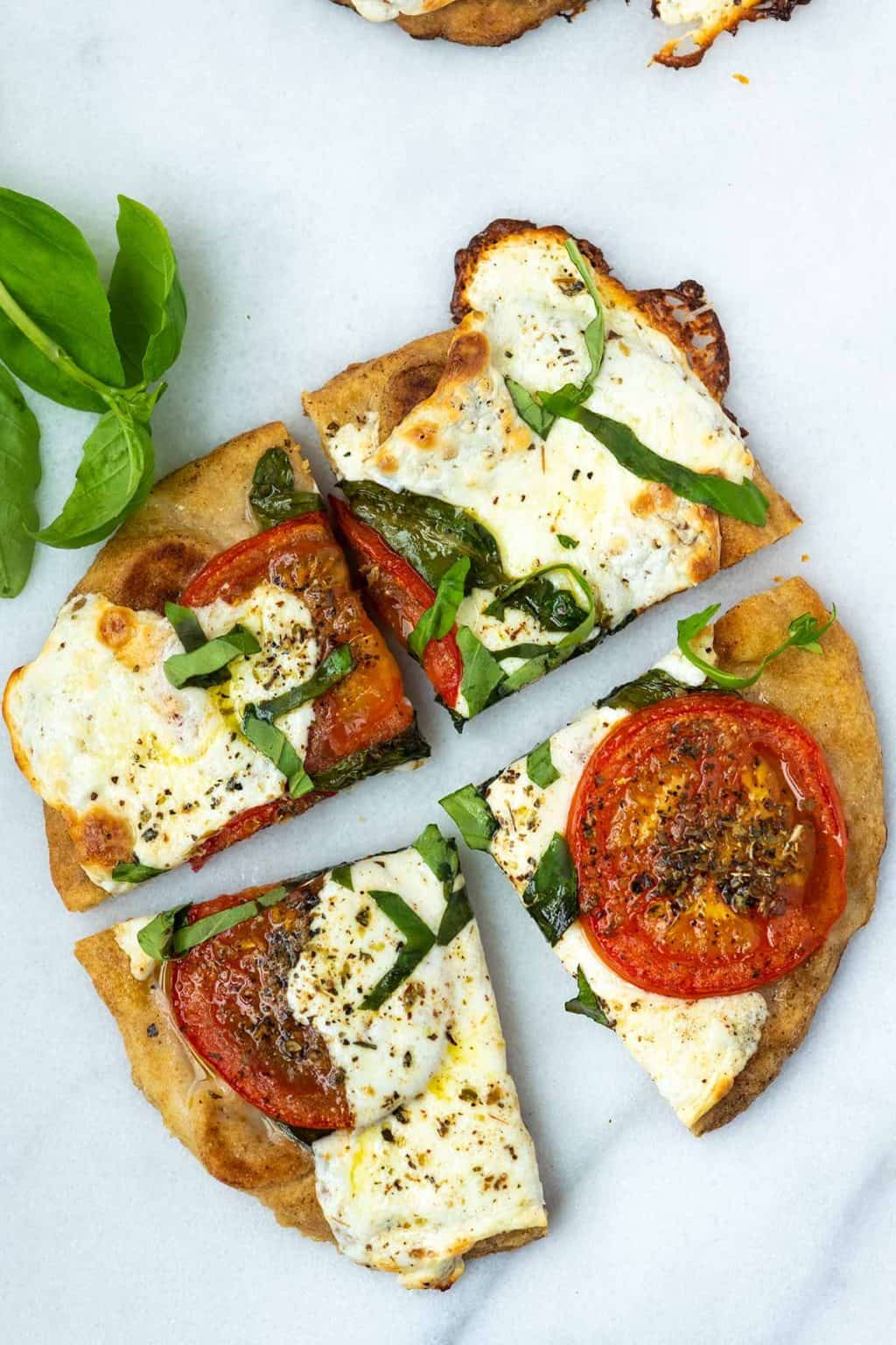 Easy Margherita Flatbread Pizza Recipe