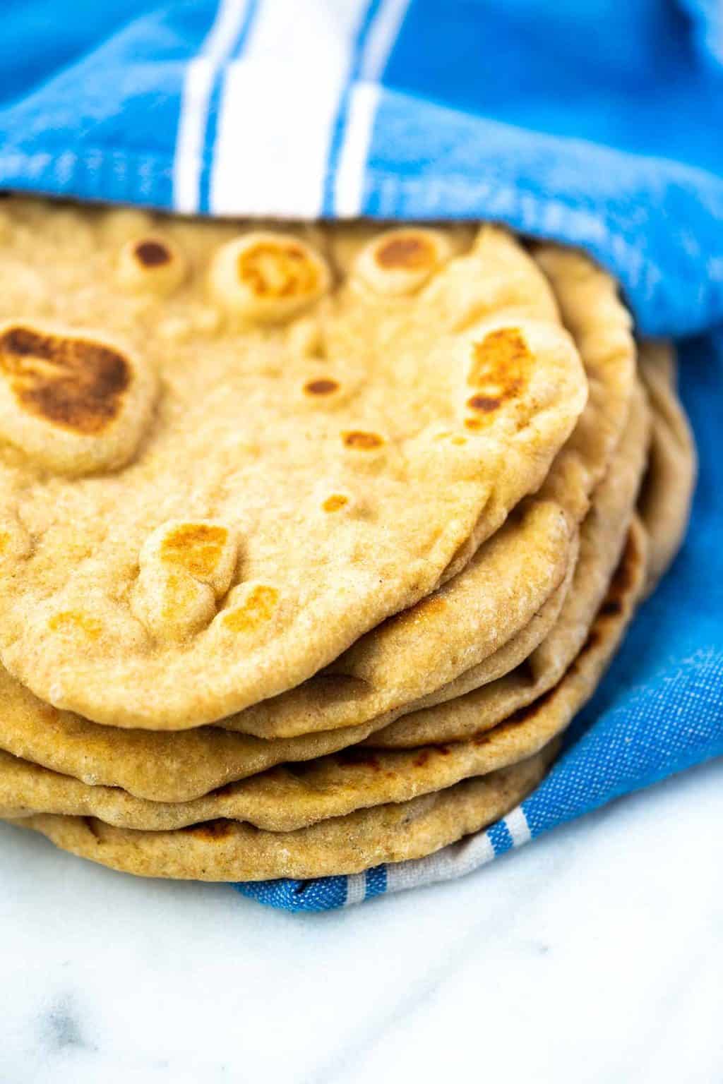 Soft and Fluffy Flatbread (No Yeast)