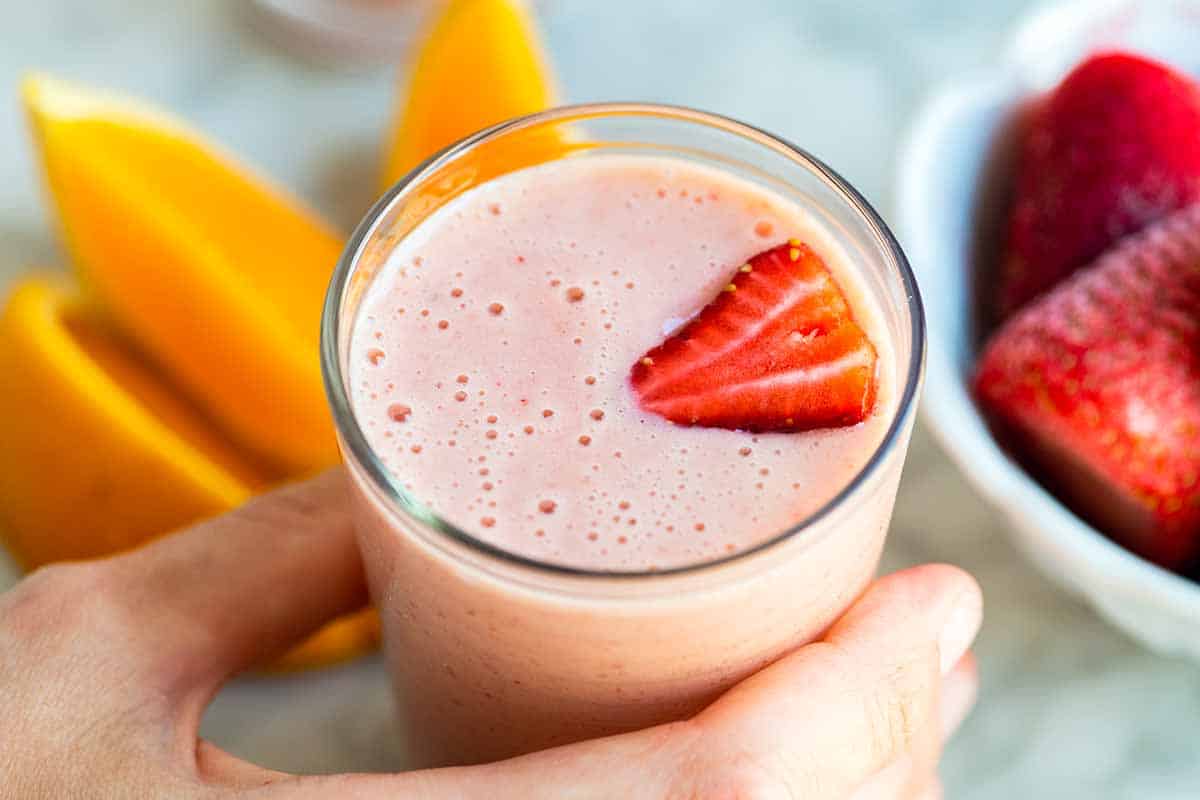 Easy 5-Minute Strawberry Smoothie