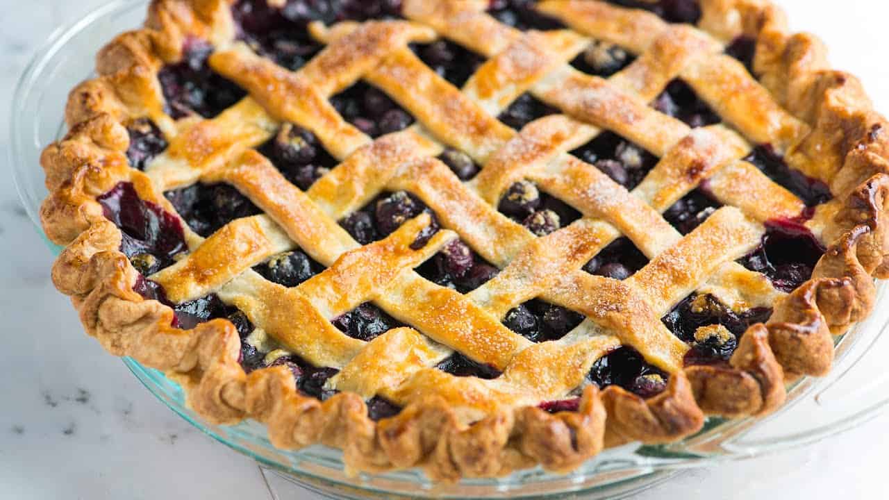 Healthy Blueberry Pie (Easy) - Dessert Done Light
