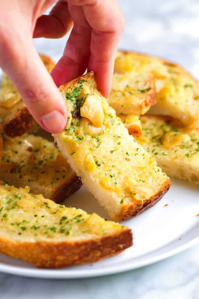 Easy Roasted Garlic Bread Recipe 4180