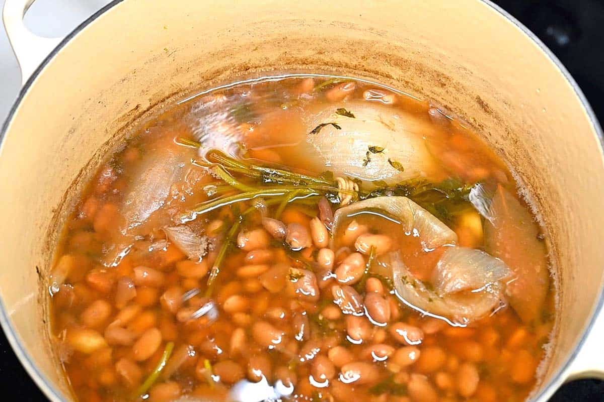 Cooking pinto beans for homemade refried beans
