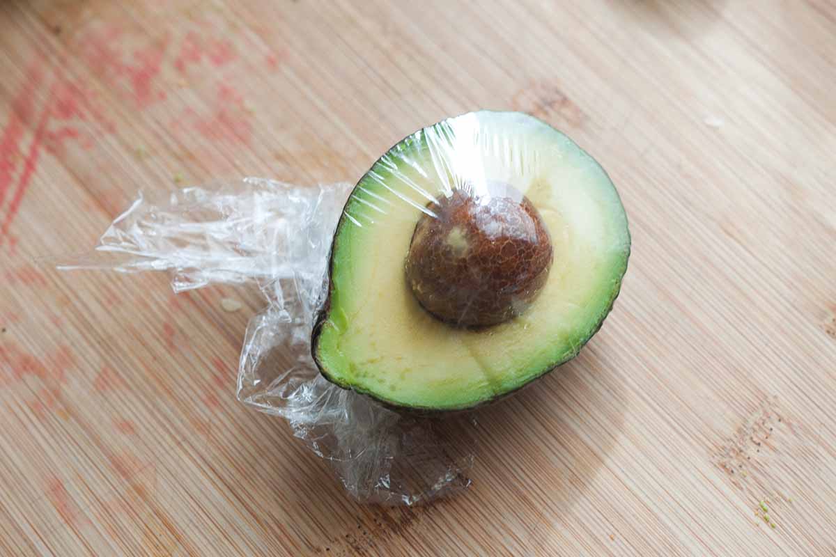 How to store avocados: Use seeds to prevent browning